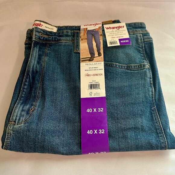 New Wrangler Jeans Men's Size 40X32 Blue Free To Stretch Regular Fit Streetwear